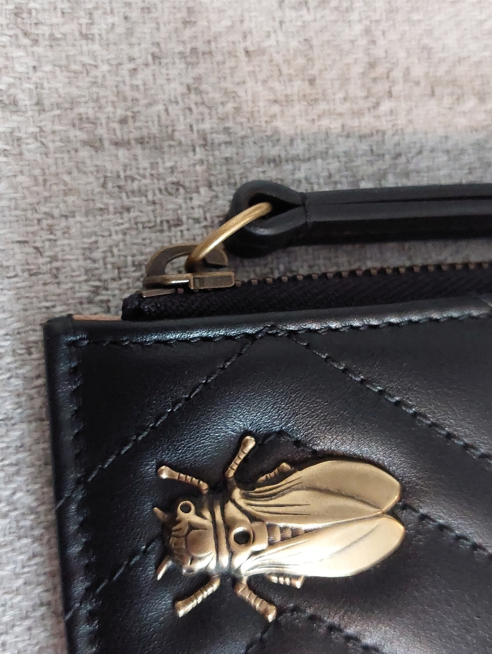 Gucci Marmont Animal Studs 2.0 Pouch - Picture 6 of 12